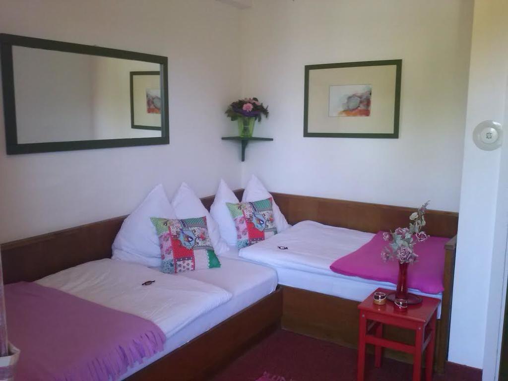 Pension Stissen Haus Am See Faak am See Quarto foto